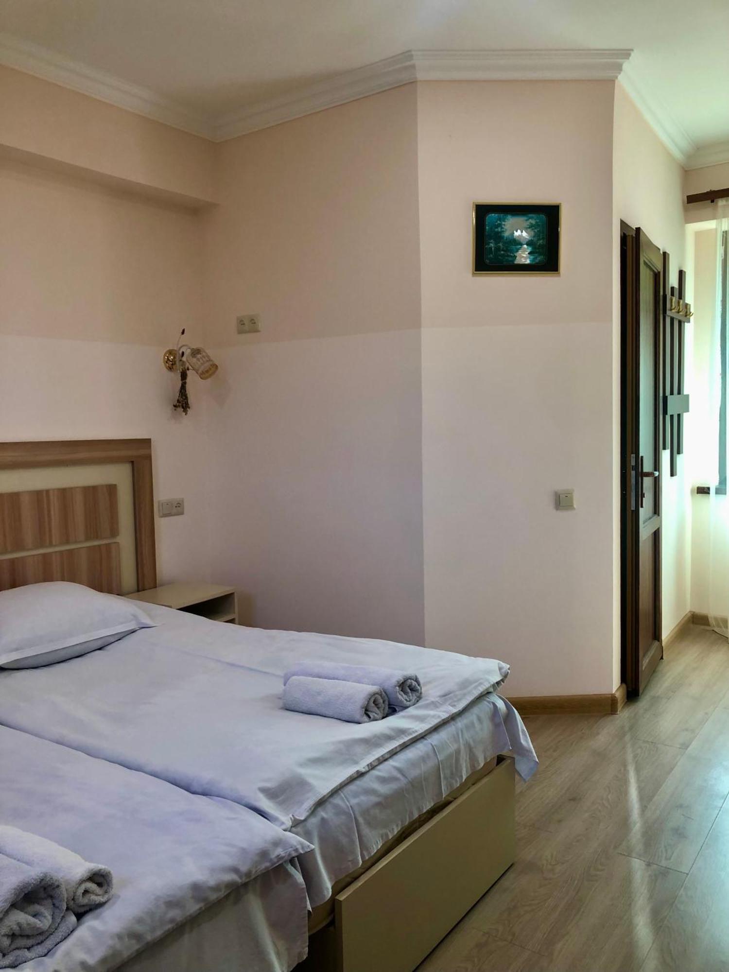 Guest House Anahit Ijevan Eksteriør bilde